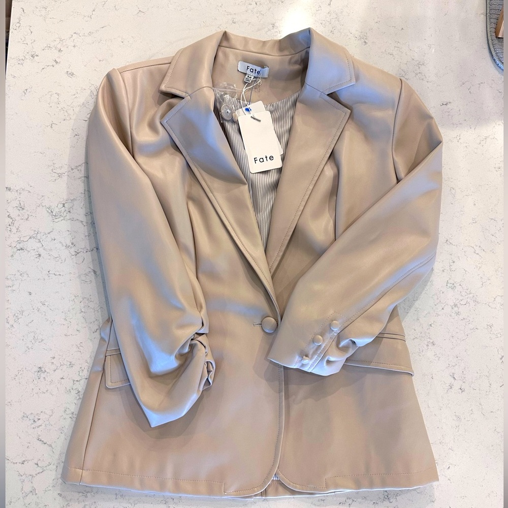 NWT Boutique Vegan Leather Blazer - ecru - medium